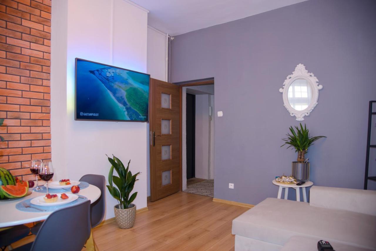 Maya'S Flats & Resorts 19 & 20 - Ogarna กดัญสก์ ภายนอก รูปภาพ